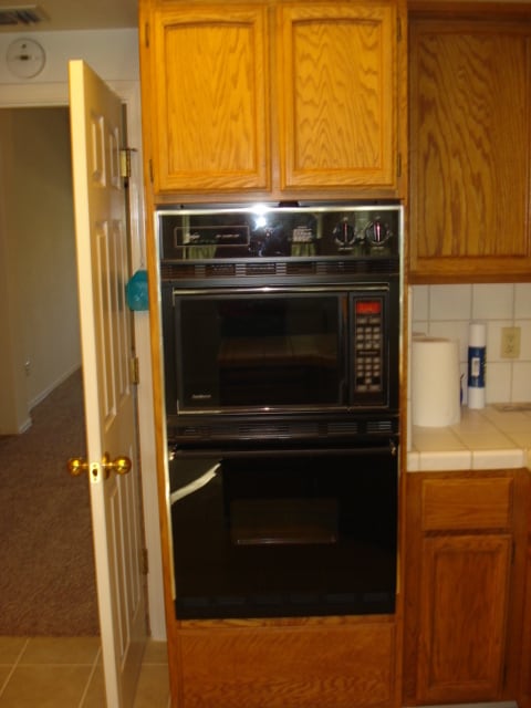 Building Photo - SINGLE STORY 3 BEDROOM, 2 BATH, & 2 CAR IN ROSEVILLE!