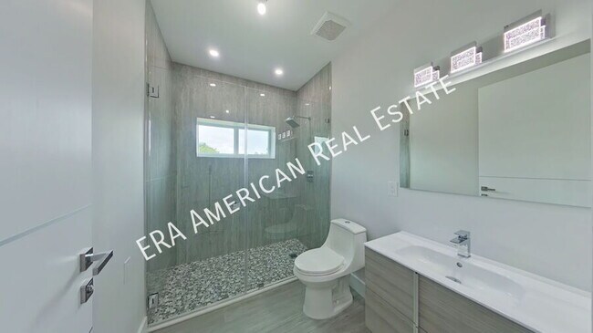 Building Photo - 5468 Cimmeron Ct
