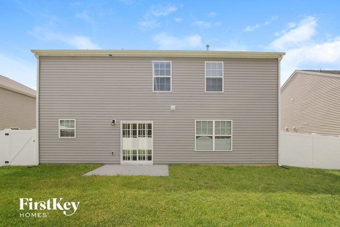 Building Photo - 4928 McClure Rd