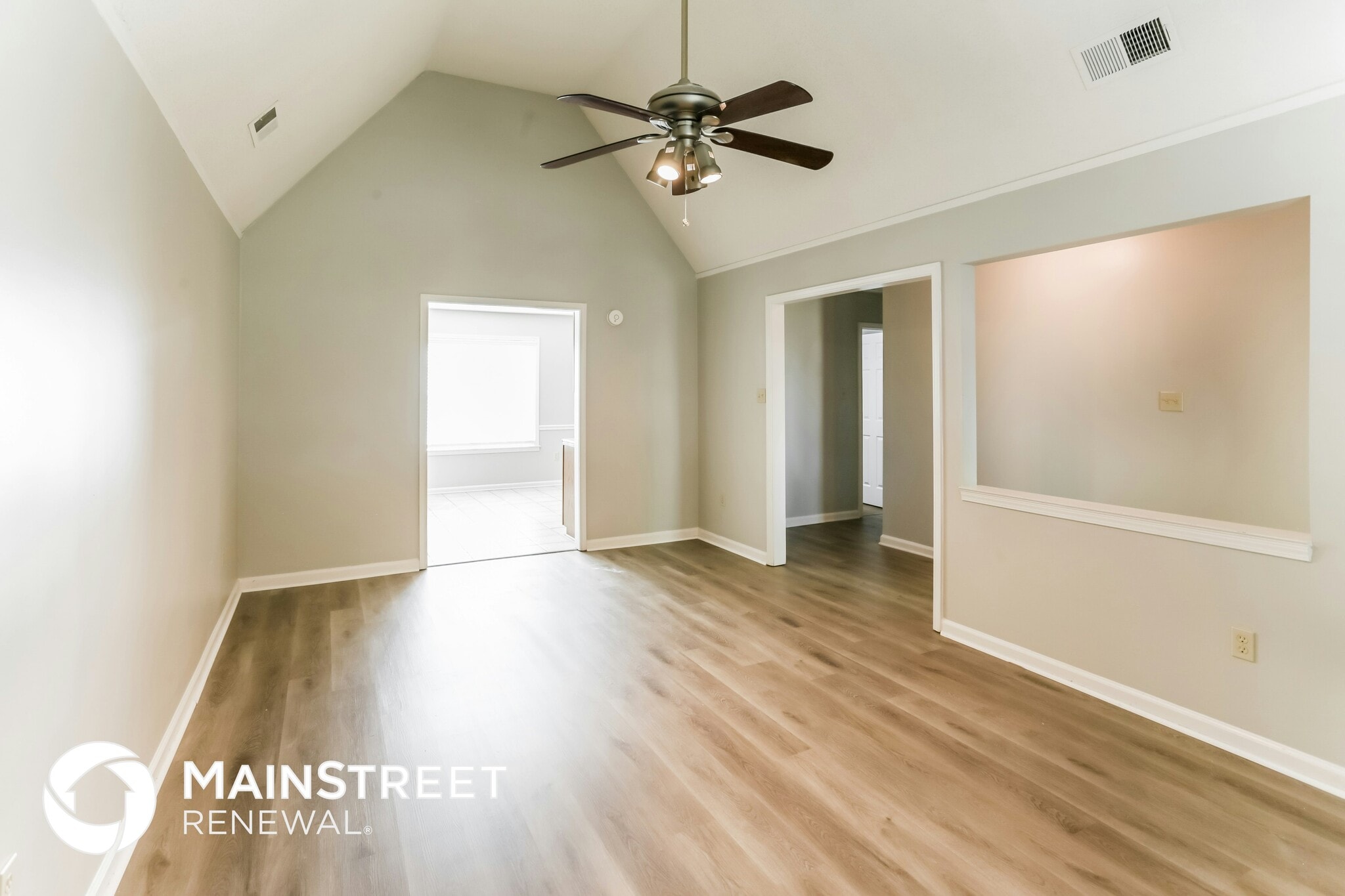 Building Photo - 6915 Blackthorn Dr