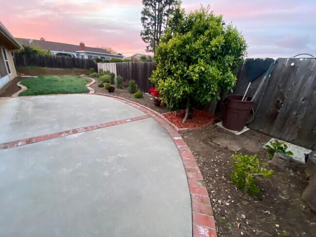 Building Photo - RB Senior 55+ Community 2 Bed +Huge bonus room 2 Baths House $3990