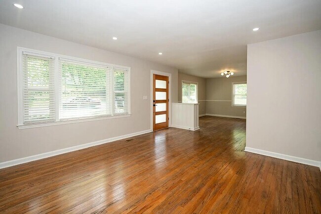 Building Photo - 3351 Black Oak Cir