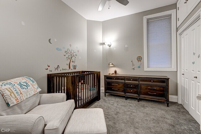 Building Photo - 2116 W Potomac Ave