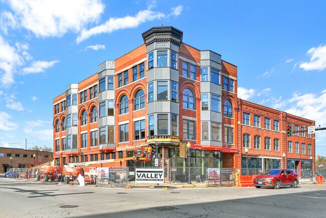 Building Photo - Hobbs Building