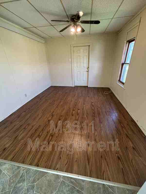 Building Photo - 5628 Logan Ave