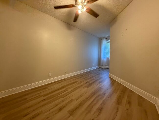 Building Photo - 926 Kokomo Key Ln