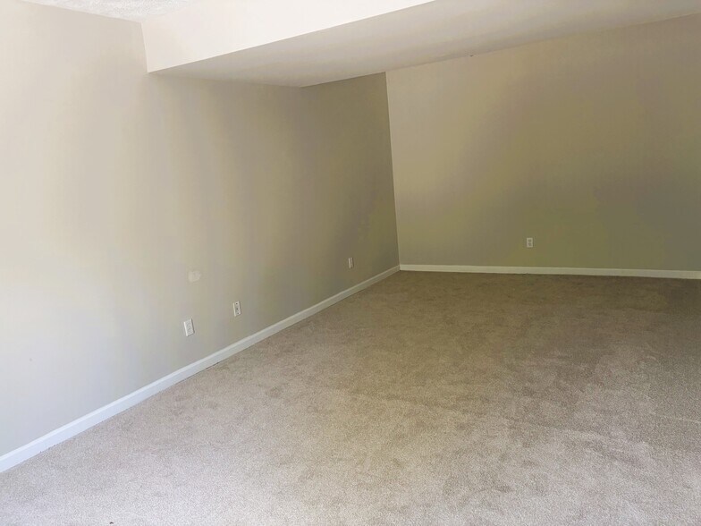 Building Photo - 3200 Caddo Lake Ct