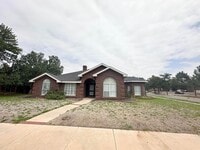 Building Photo - Gorgeous Home For Rent