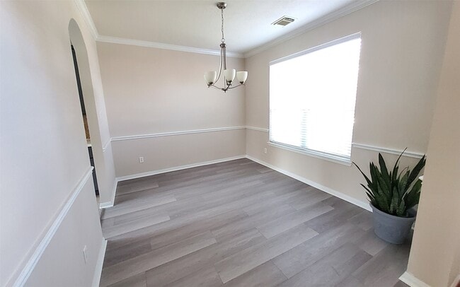 Building Photo - 2906 Humble Dr