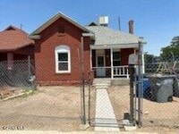 Building Photo - 308 Hills St