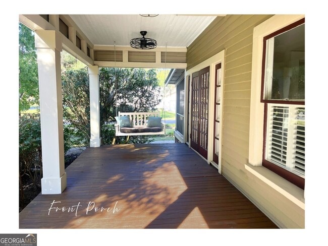 Building Photo - 208 Bartlett St