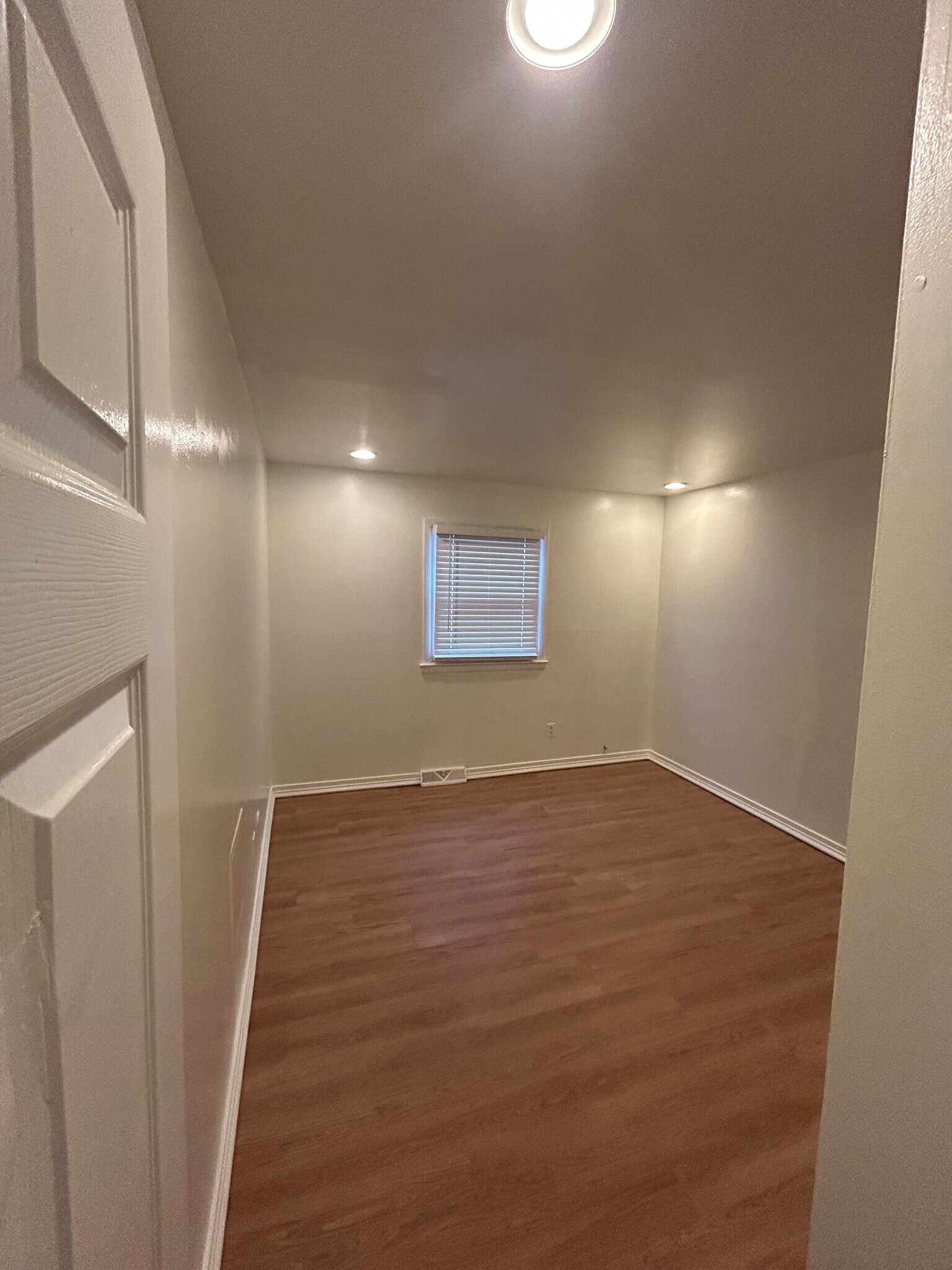 Building Photo - 3368 Red Lion Rd