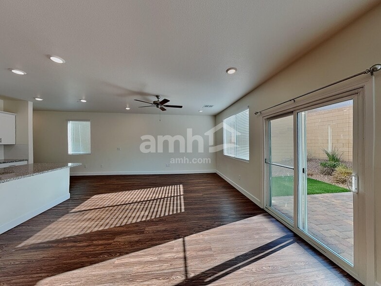 Building Photo - 327 Cape Seville Pl