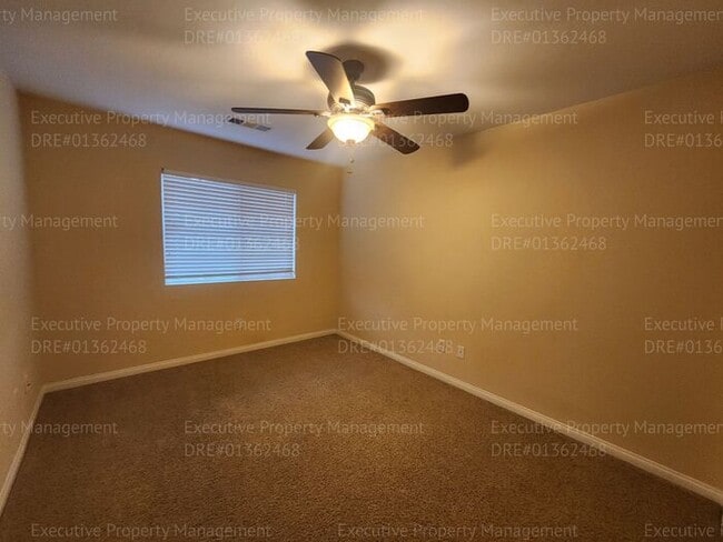 Building Photo - Spacious 4 bedroom 2 bathroom home located in the Ashton Falls community