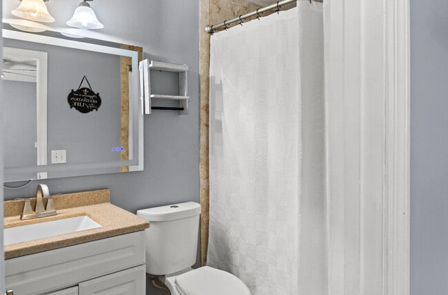 Building Photo - 2230 SE Dill Ln