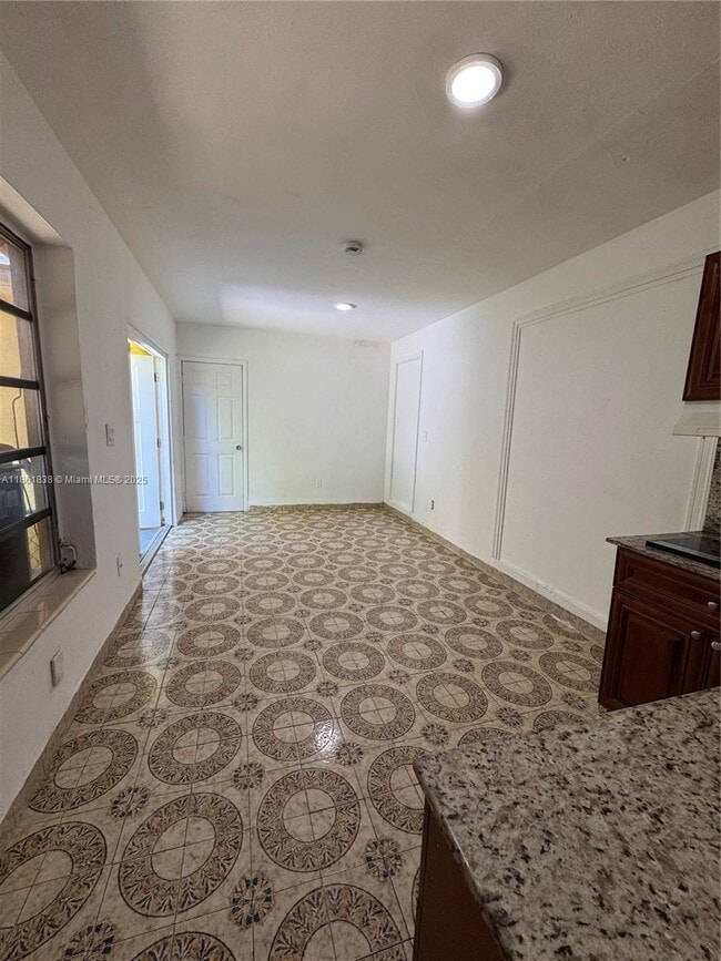 Building Photo - 100 NW 64th Ct