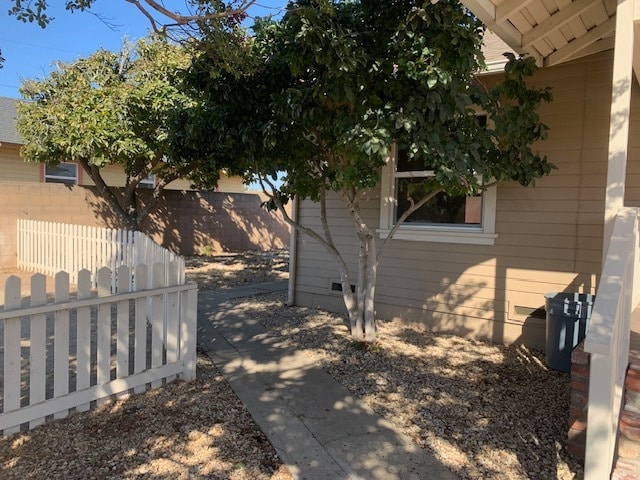 Building Photo - 110 Dyer St