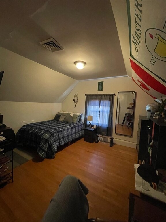 Building Photo - 28 Thornley St