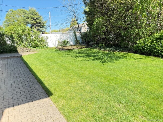 Building Photo - 14 Millpond St