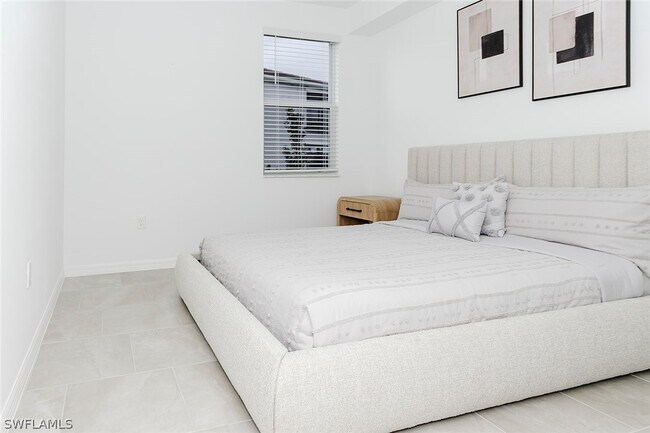 Building Photo - 5661 Melbourne Ct