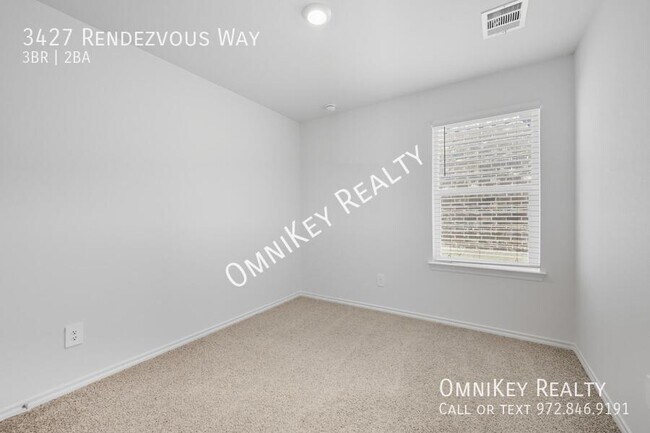 Building Photo - 3427 Rendezvous Way