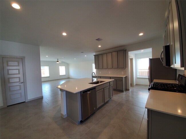 Building Photo - 3314 Dagostino Crk Dr