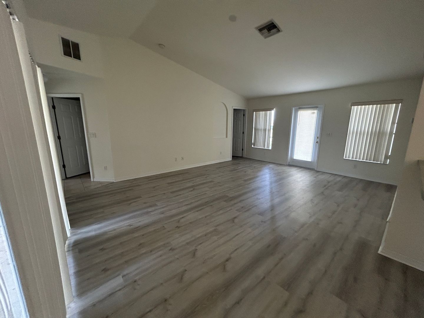 Building Photo - Nice 3/2 with newer carpet