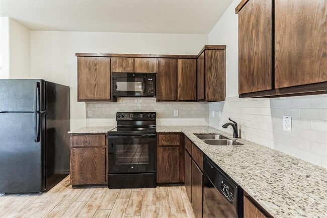 Building Photo - 2416 A Alterman Dr