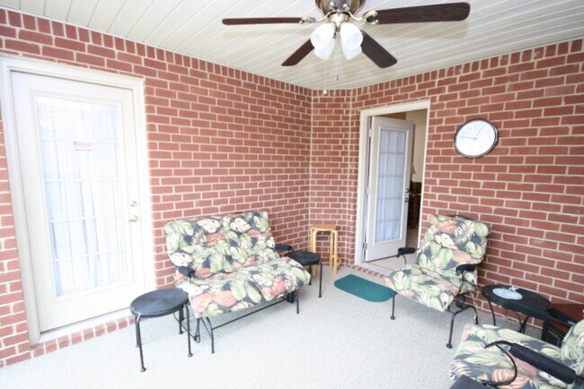 Building Photo - 235 Crab Orchard Dr