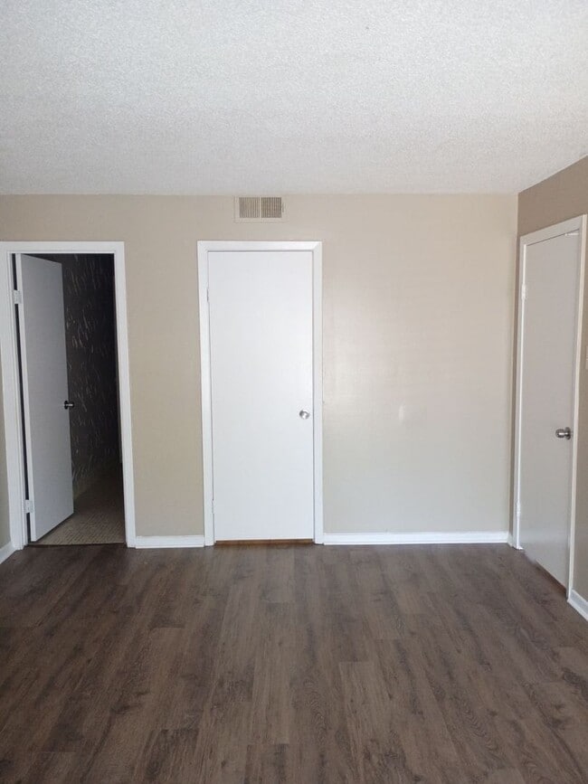 Building Photo - 4 Success Realty is now offering this 2-be...
