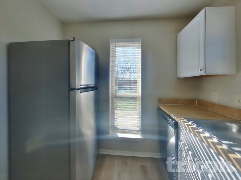 Building Photo - 5612 Cherilee Ln