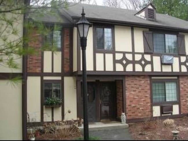 Building Photo - 14 Eden Ct