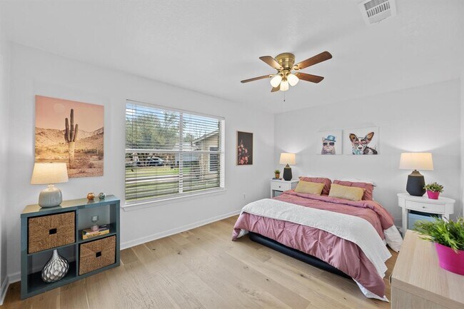 Building Photo - 11305 Songbird Cove