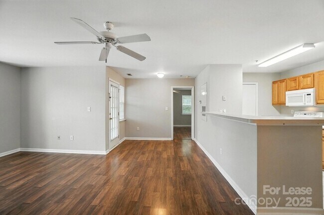 Building Photo - 9849 Campus Walk Ln