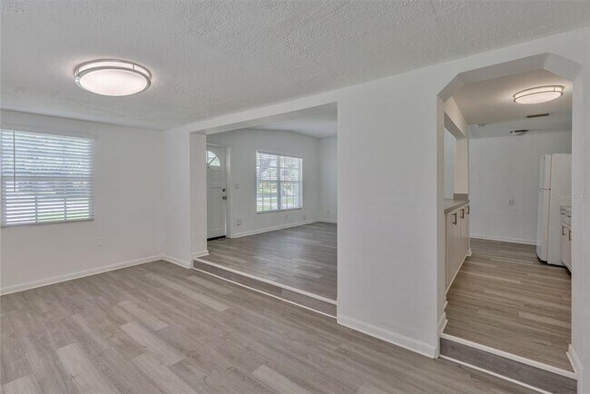 Building Photo - 2312 Belmar Dr