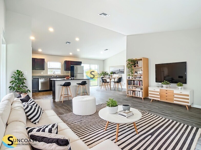 Building Photo - 8608 N Gilovu Dr