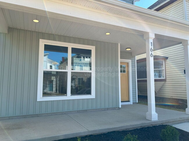 Building Photo - 166 Wisconsin Ave