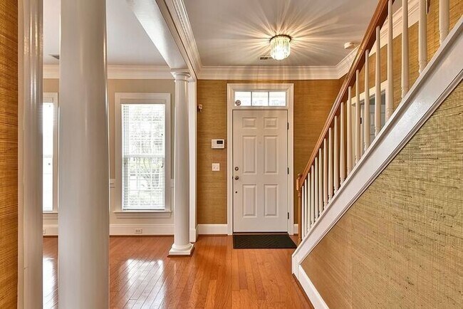 Building Photo - Wildewood in Northeast Columbia