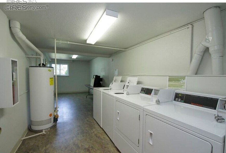 Building Photo - 1608 Cottonwood Dr