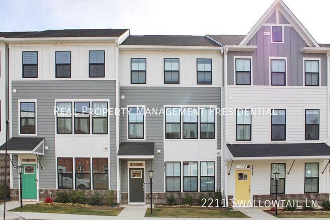 Primary Photo - 2211 Swallowtail Ln
