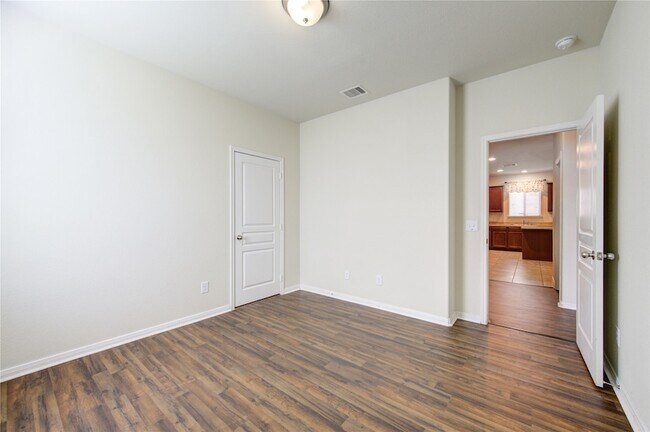 Building Photo - 5318 Hickory Harvest Dr