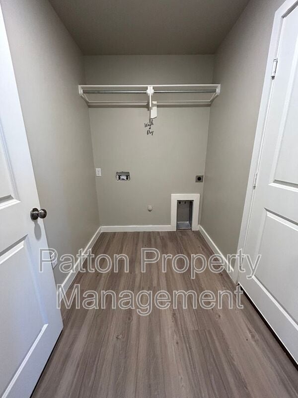 Building Photo - 6904 Athens St