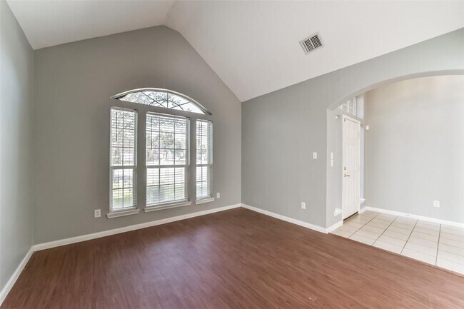 Building Photo - 440 Mystic Trail Loop