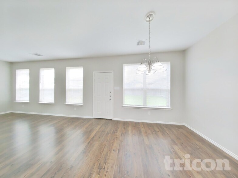 Building Photo - 1411 Seagler Pond Ln