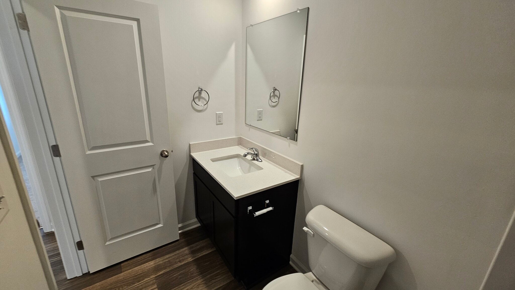 Full Bath - 4209 Tingle Dr