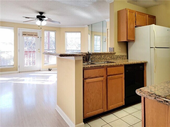 Building Photo - 913 Wentworth Ct