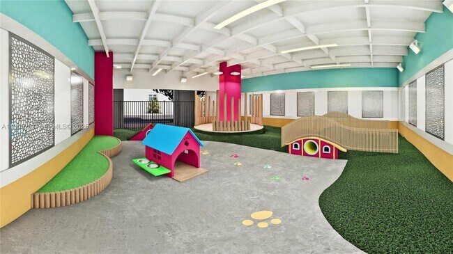 Building Photo - 2601 Salzedo St