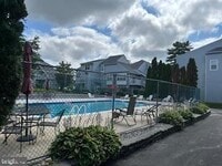 Building Photo - 211 Park Pl Dr