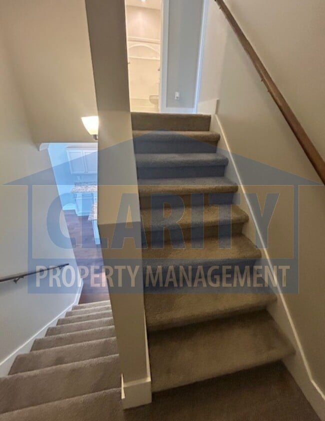 Building Photo - Charming 3-bedroom home!