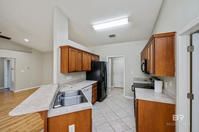 Building Photo - 16955 Heartland Cir